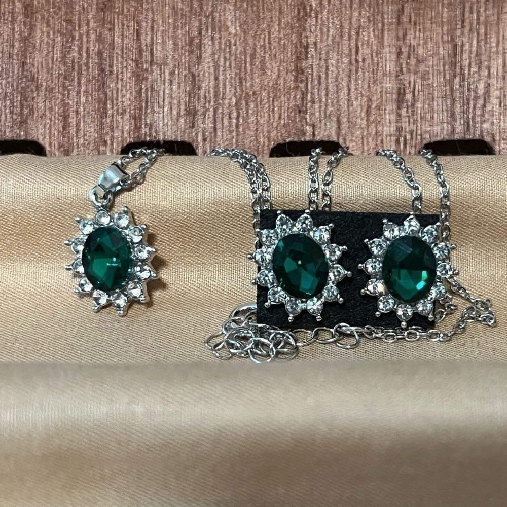 Vintage Style Gemstone Jewelry Set, BN